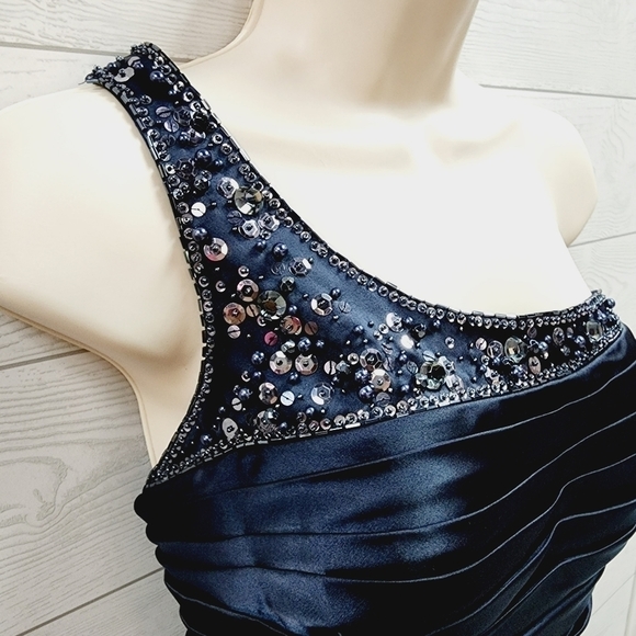 Adrianna Papell Sexy Cocktail Dress - Picture 3 of 8